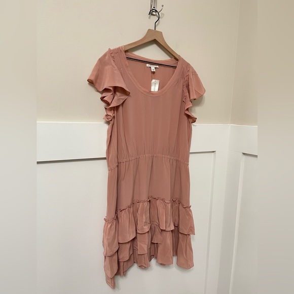 Banana Republic Blush Ruffle Tiered Relaxed Fit Silk Dress Size XL - Picture 4 of 8